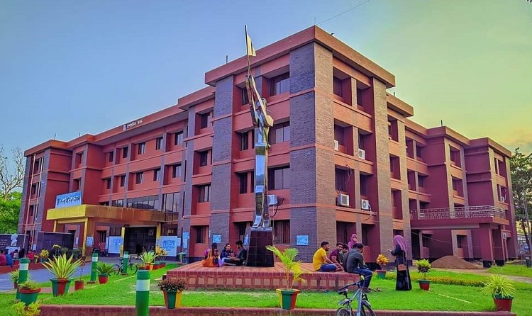 দীর্ঘ ১৪ দিন অচলাবস্থার পর পবিপ্রবিতে ক্লাস-পরীক্ষার কার্যক্রম শুরু 