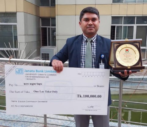 জাতীয় নির্বাচনি পদক পেলেন কল্লোল বিশ্বাস