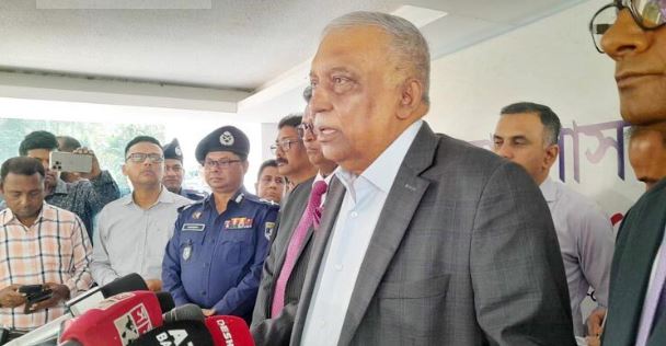 পণ্যের দাম নিয়ন্ত্রণ তদারকিতে স্বরাষ্ট্রমন্ত্রীর নির্দেশ ডিসিদের