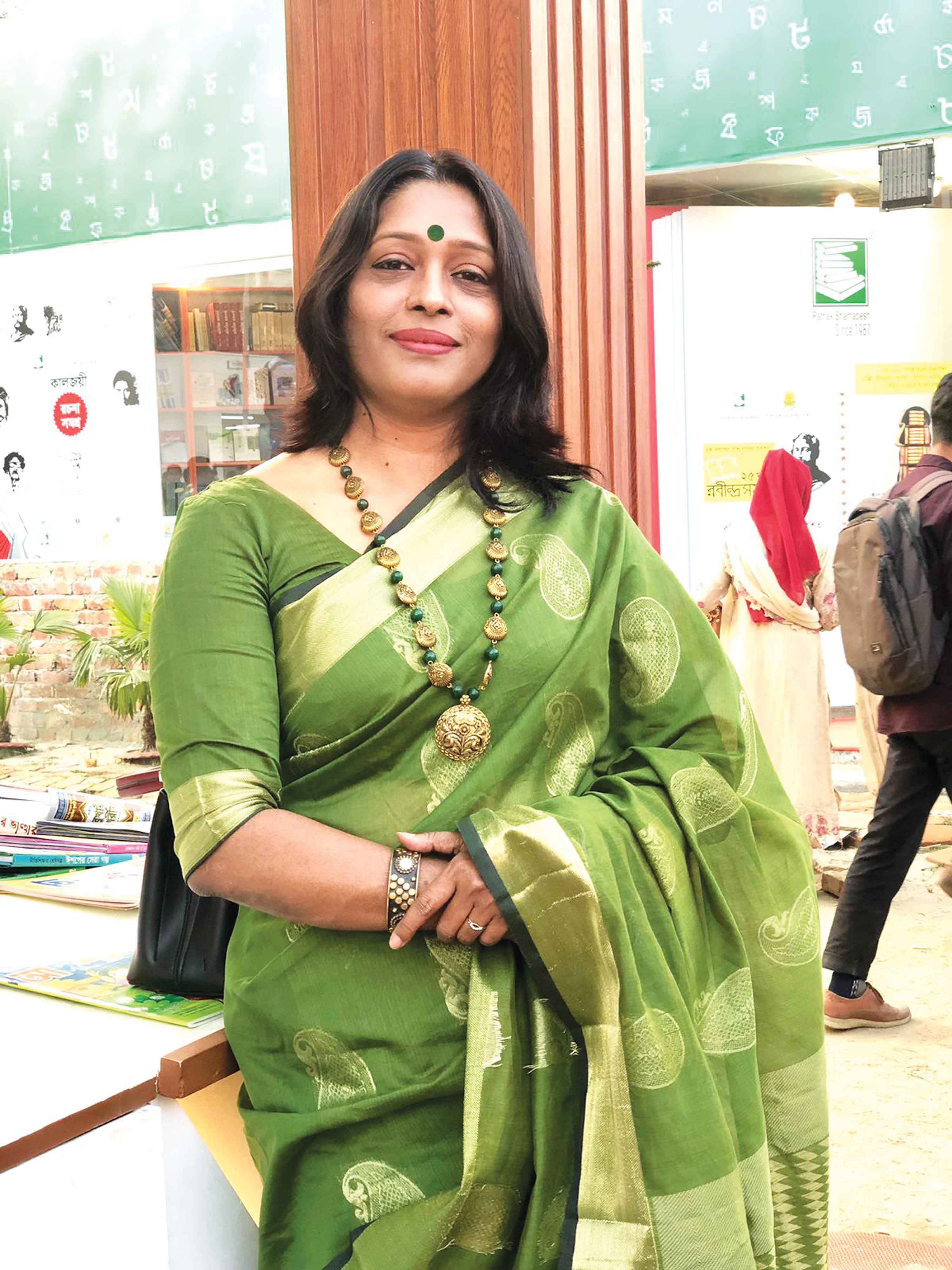 আবৃত্তিতেও সুতাবিহীন একটা গাঁথুনি থাকে
