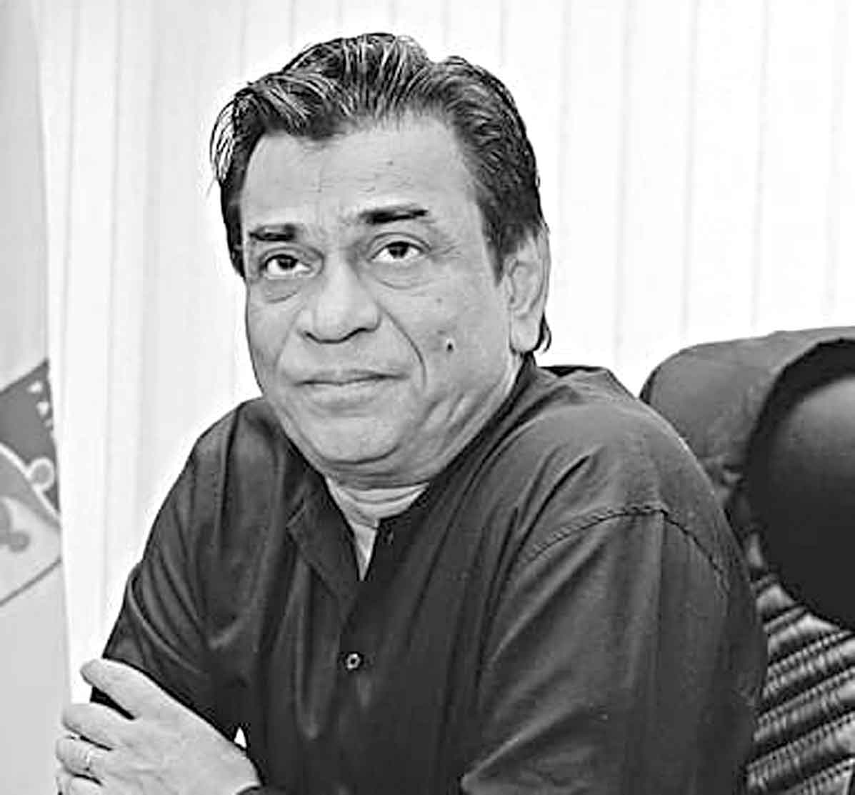 জার্মানি থেকে ফিরলেন কাজী সালাউদ্দিন