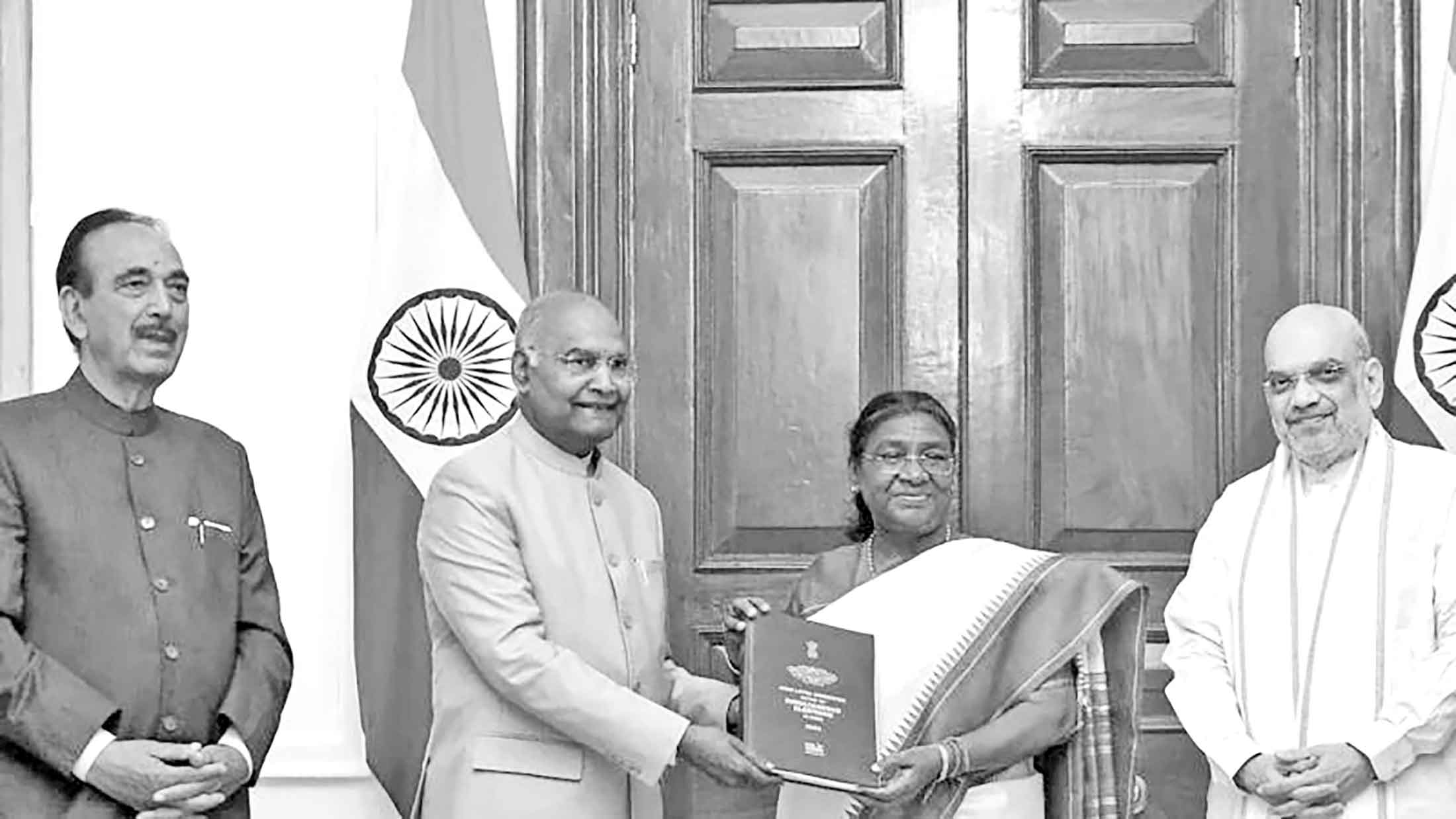 এক দেশ এক নির্বাচন নিয়ে টানাপড়েন