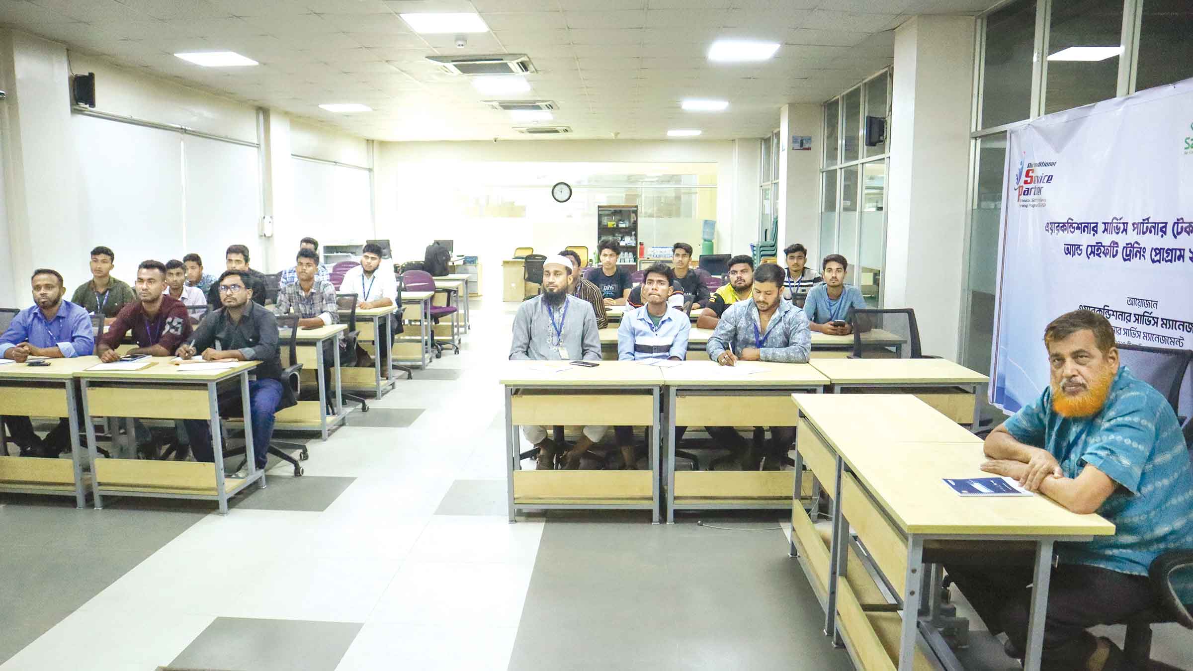 ওয়ালটন এসি সার্ভিস ইঞ্জিনিয়ারদের কারিগরি প্রশিক্ষণ কর্মশালা
