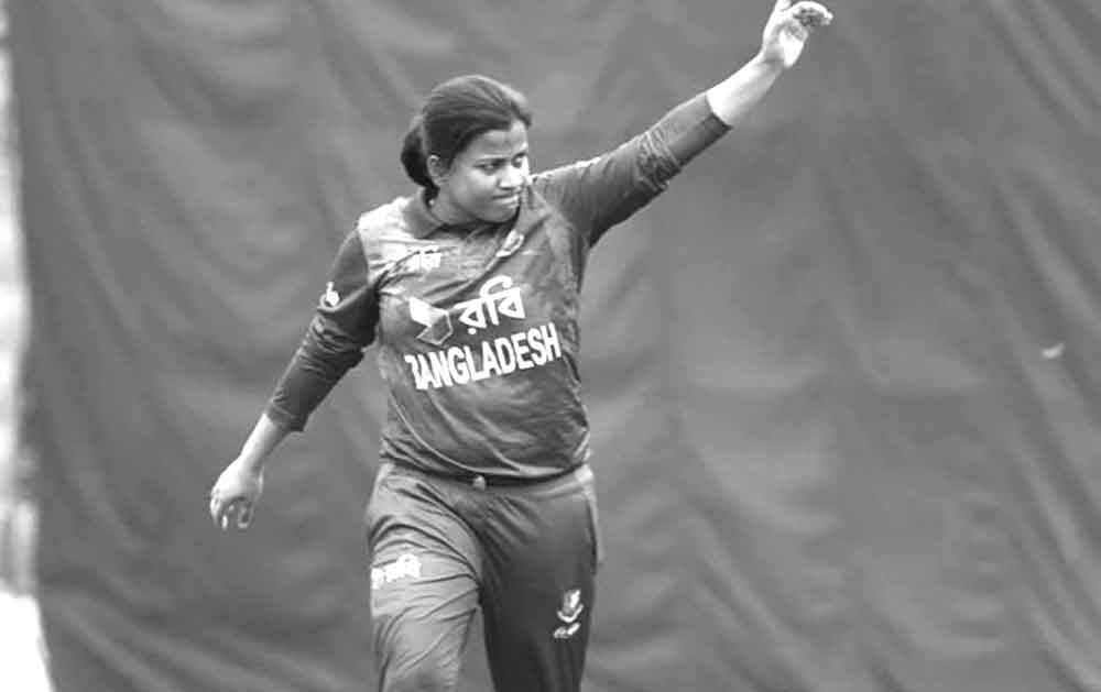 সালমাকে ছাড়িয়ে অনন্য উচ্চতায় নাহিদা