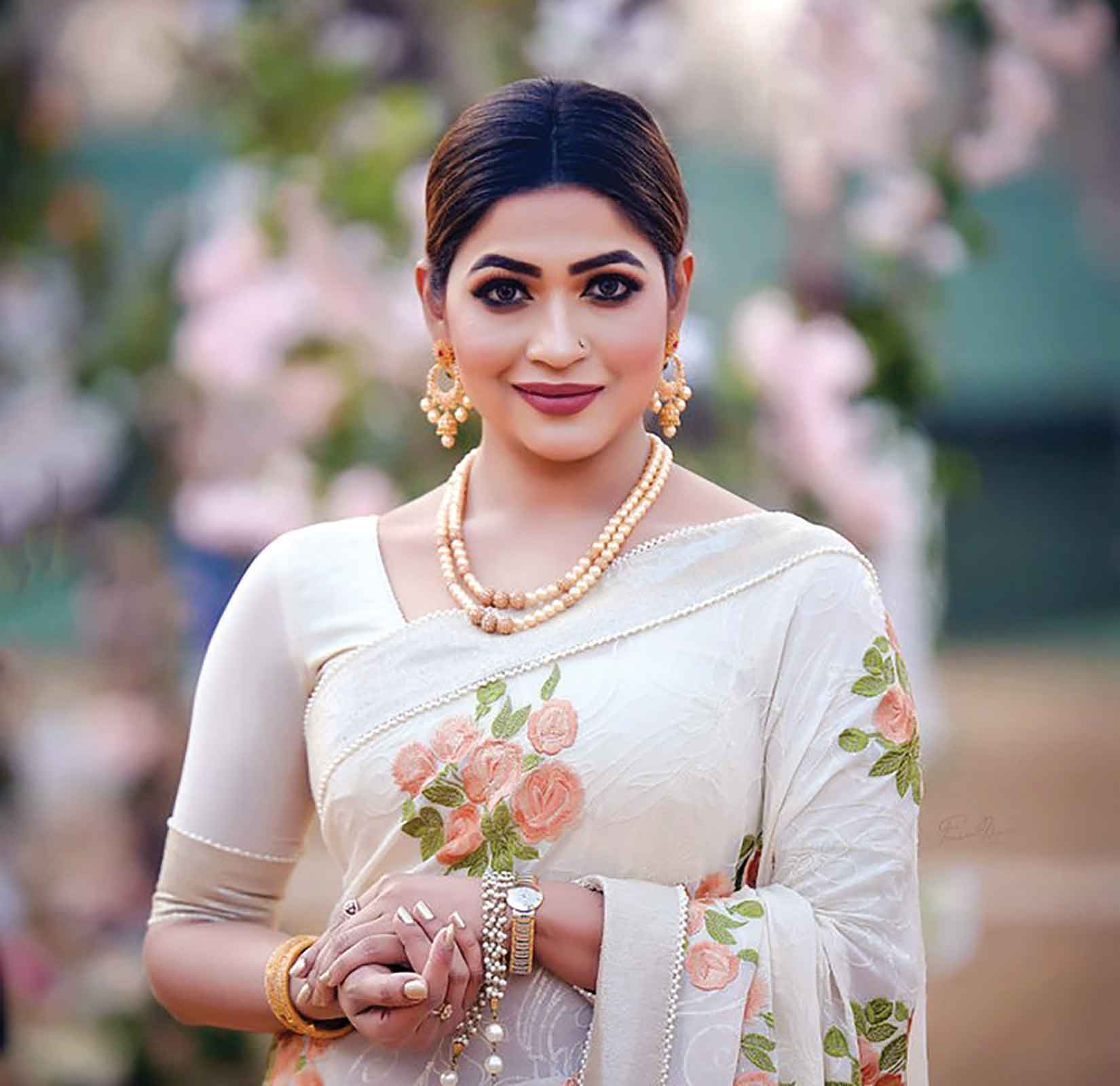 খুনের রহস্য খুঁজছেন বাঁধন