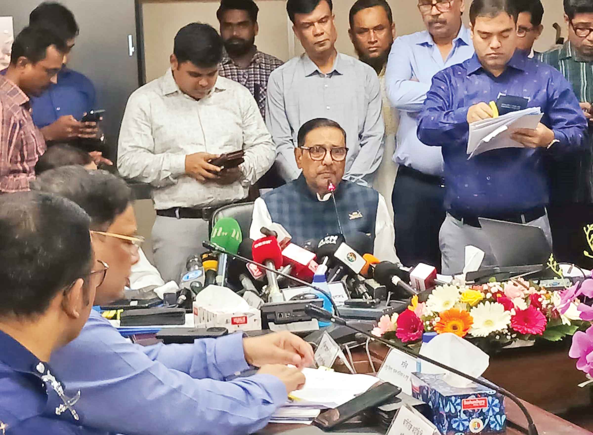 ঈদ ঘিরে ৭ দিন ট্রাক ও কাভার্ডভ্যান চলাচল বন্ধ