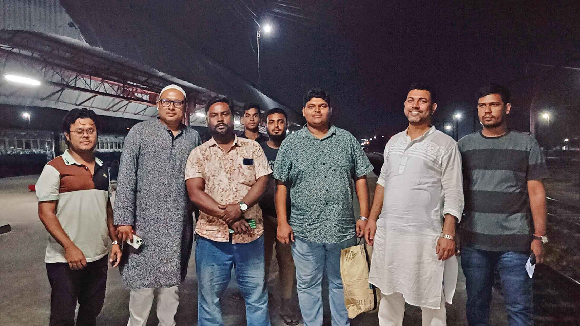 রমজানে মাসব্যাপী খাদ্য বিতরণ কর্মসূচি ফ্রেন্ডস ফোরাম ঈশ্বরদীর উদ্যোগ