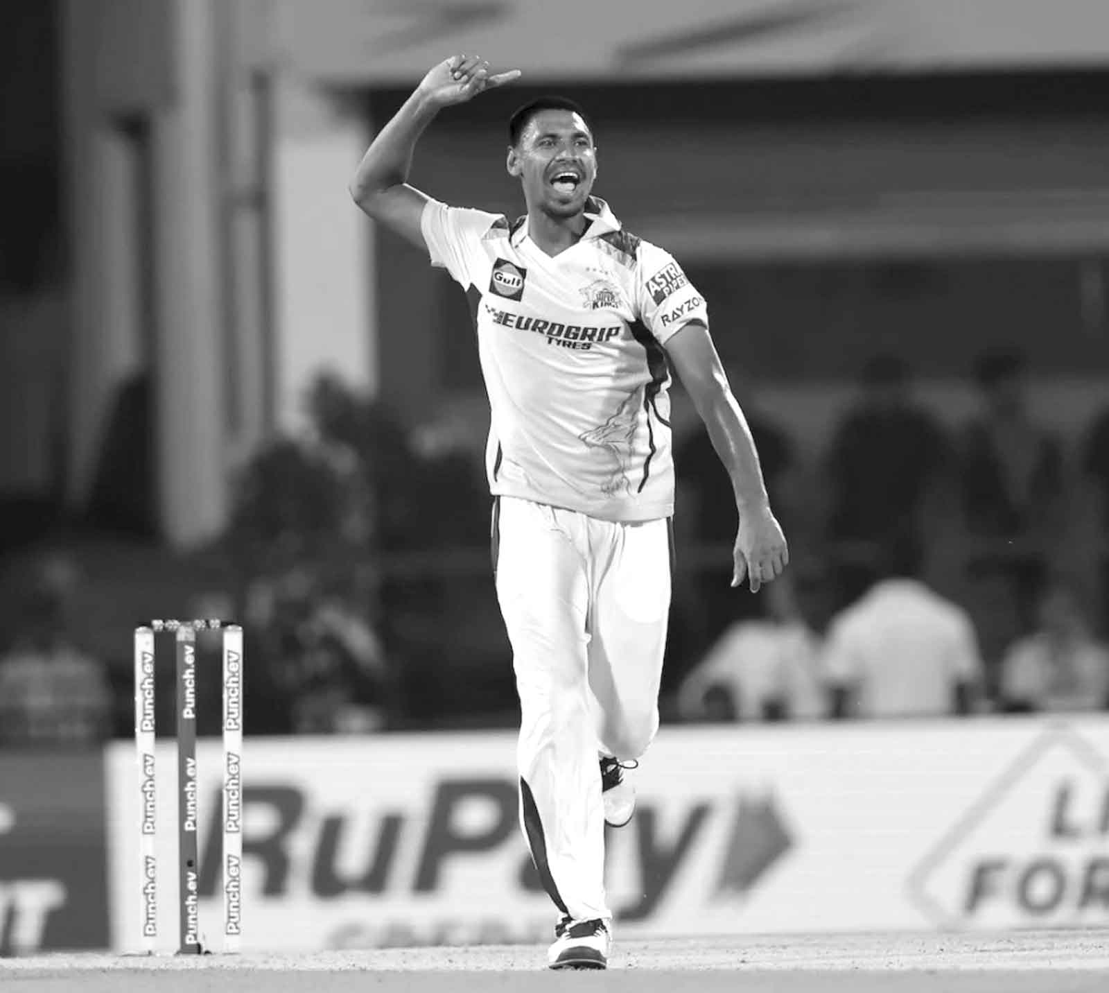 মুস্তাফিজে মুগ্ধ ক্রিকেট দুনিয়া