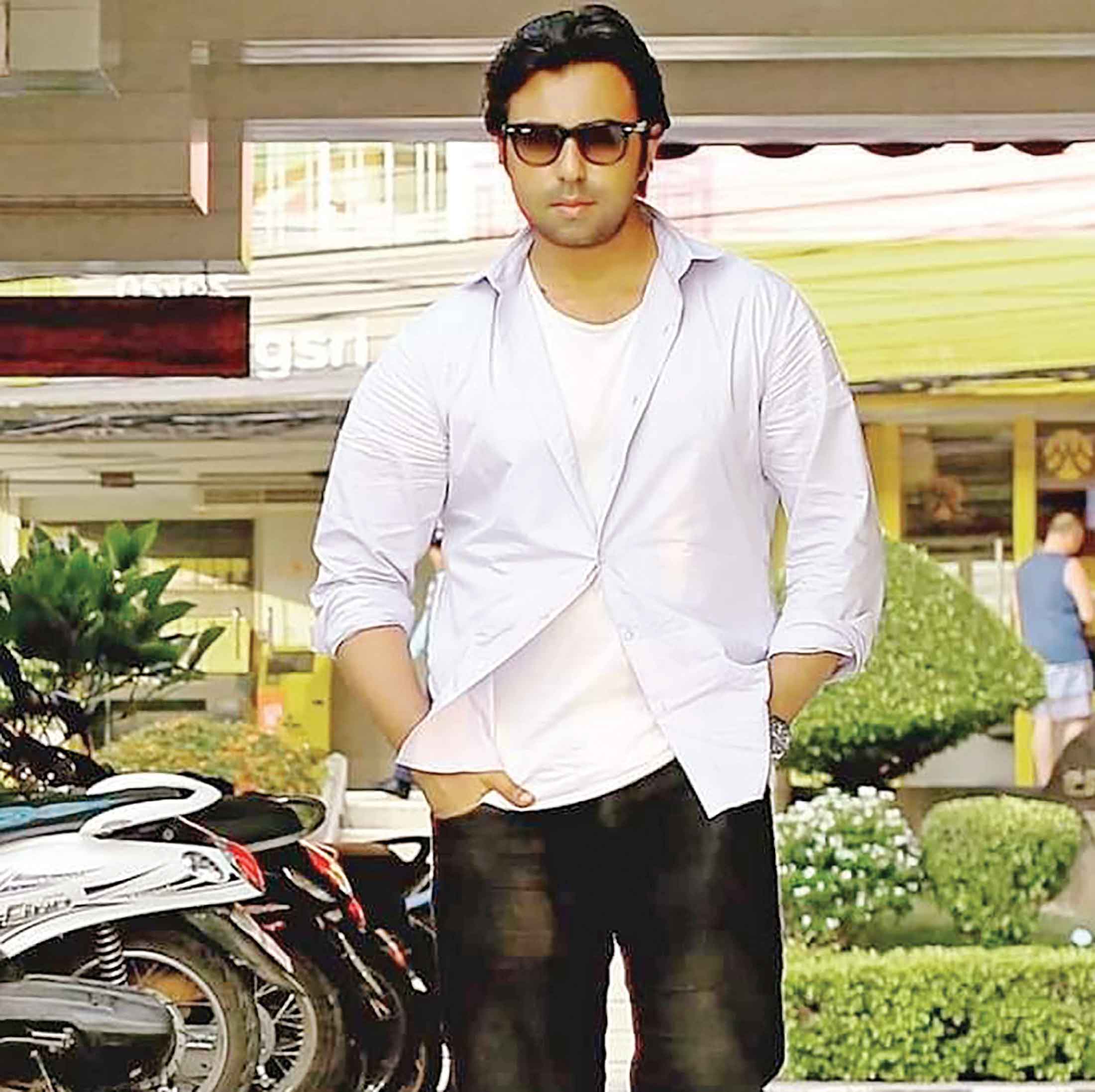 শেষ পর্যন্ত 'আত্মসাৎ'র টাকা ফেরত দিলেন অপূর্ব