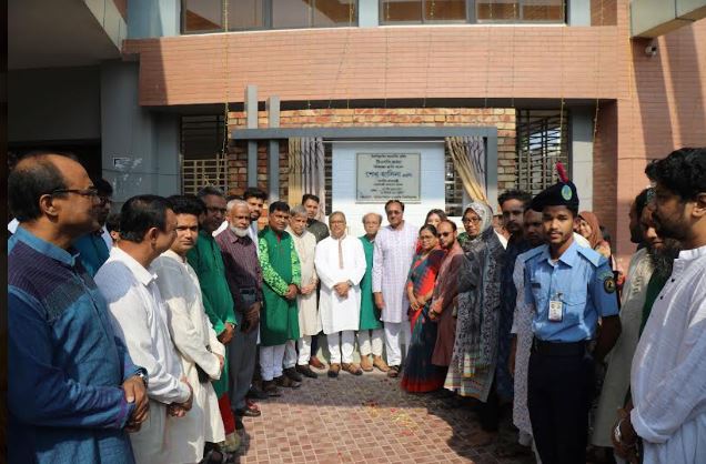 নানা কর্মসূচিতে যবিপ্রবিতে মহান স্বাধীনতা ও জাতীয় দিবস উদযাপন