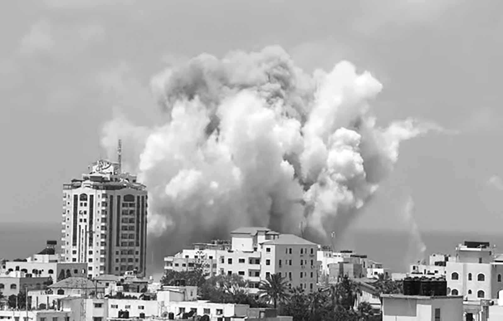 গাজায় যুদ্ধ বন্ধের কোনো লক্ষণ নেই