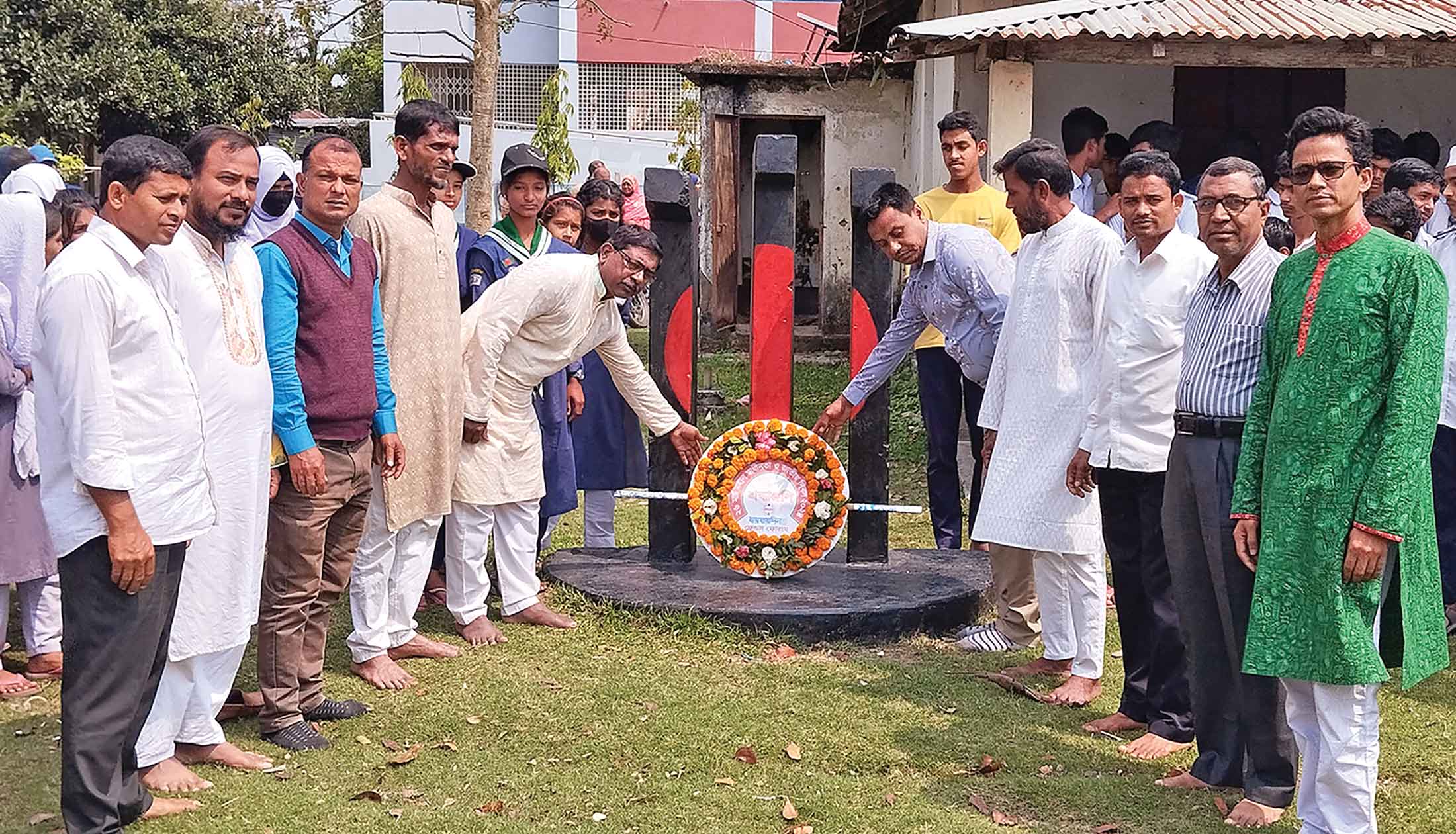 পূর্বধলায় স্বাধীনতা দিবসে বীর শহীদদের স্মরণ