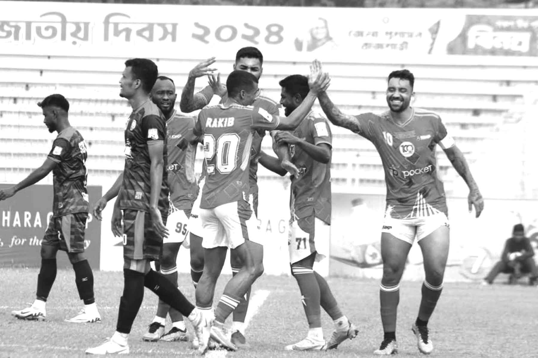 বড় জয়ে শততম ম্যাচ উদযাপন বসুন্ধরার