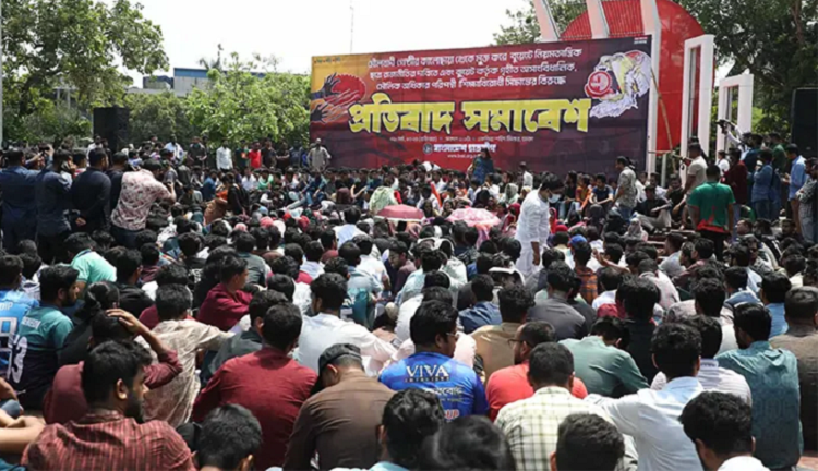 বুয়েট নয়, শহীদ মিনারে ছাত্রলীগের সমাবেশ