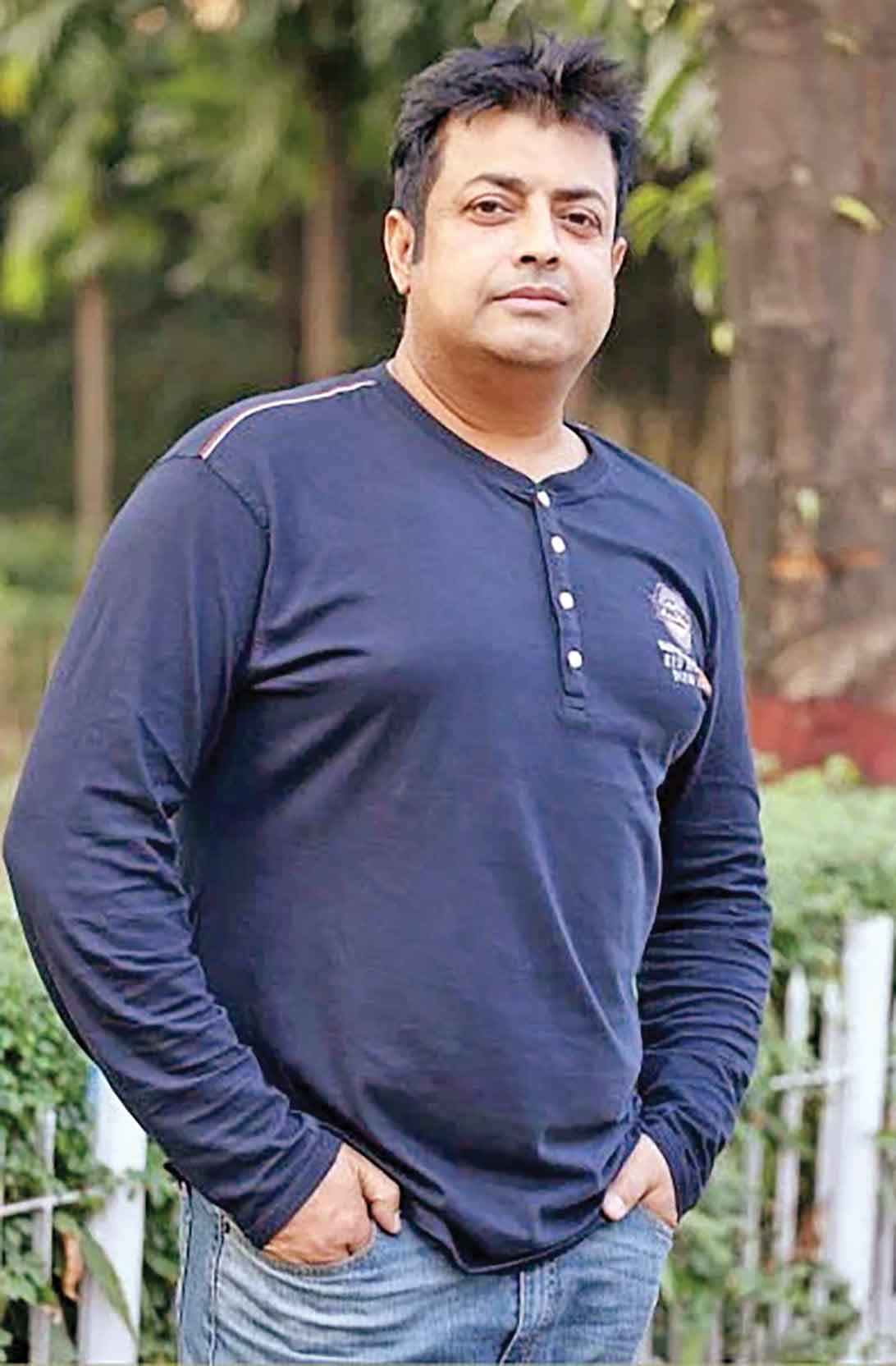 আসছেন স্বমহিমায় ওমর সানী