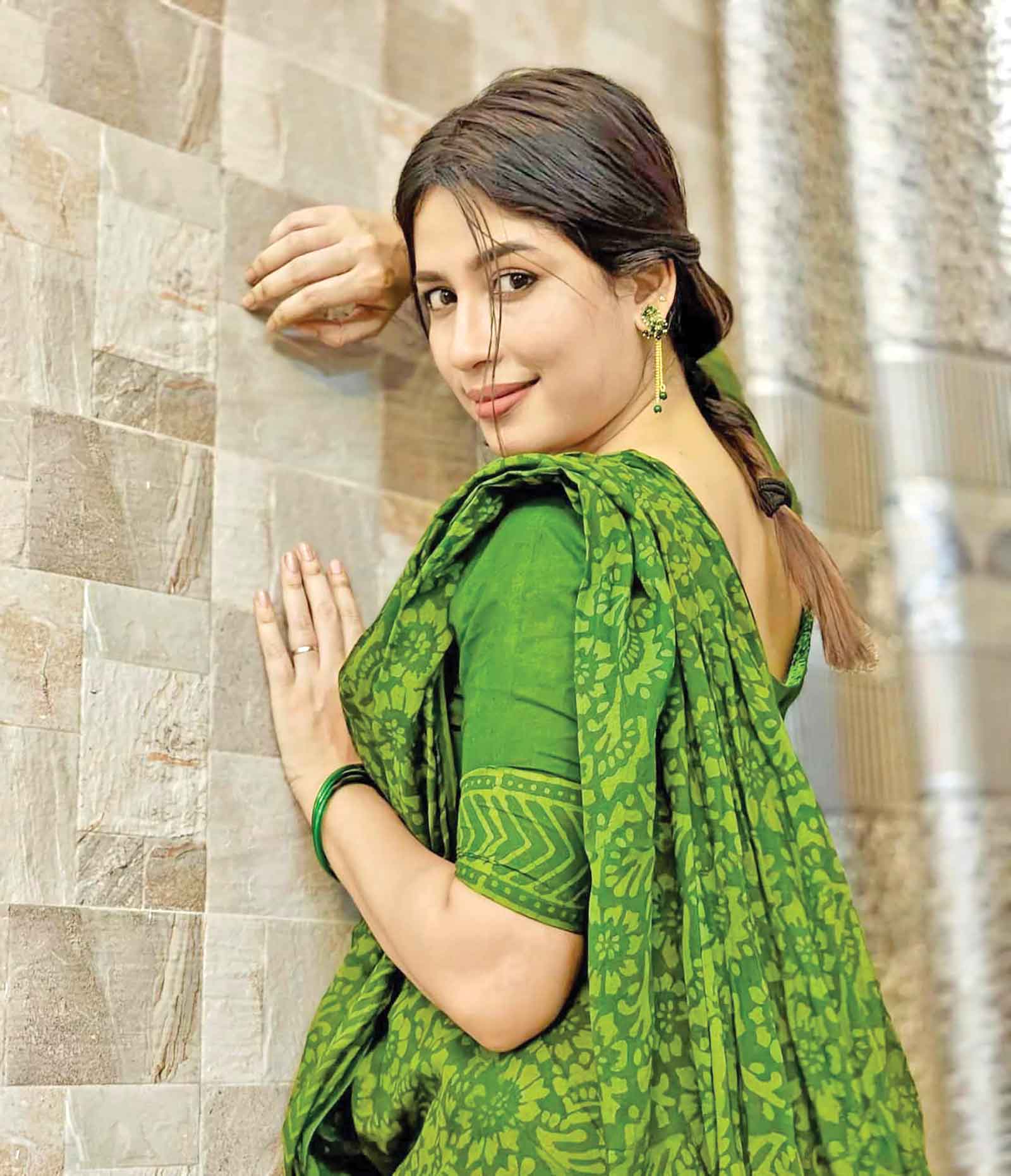 উপস্থাপনা করার মতো সাহস নেই আমার