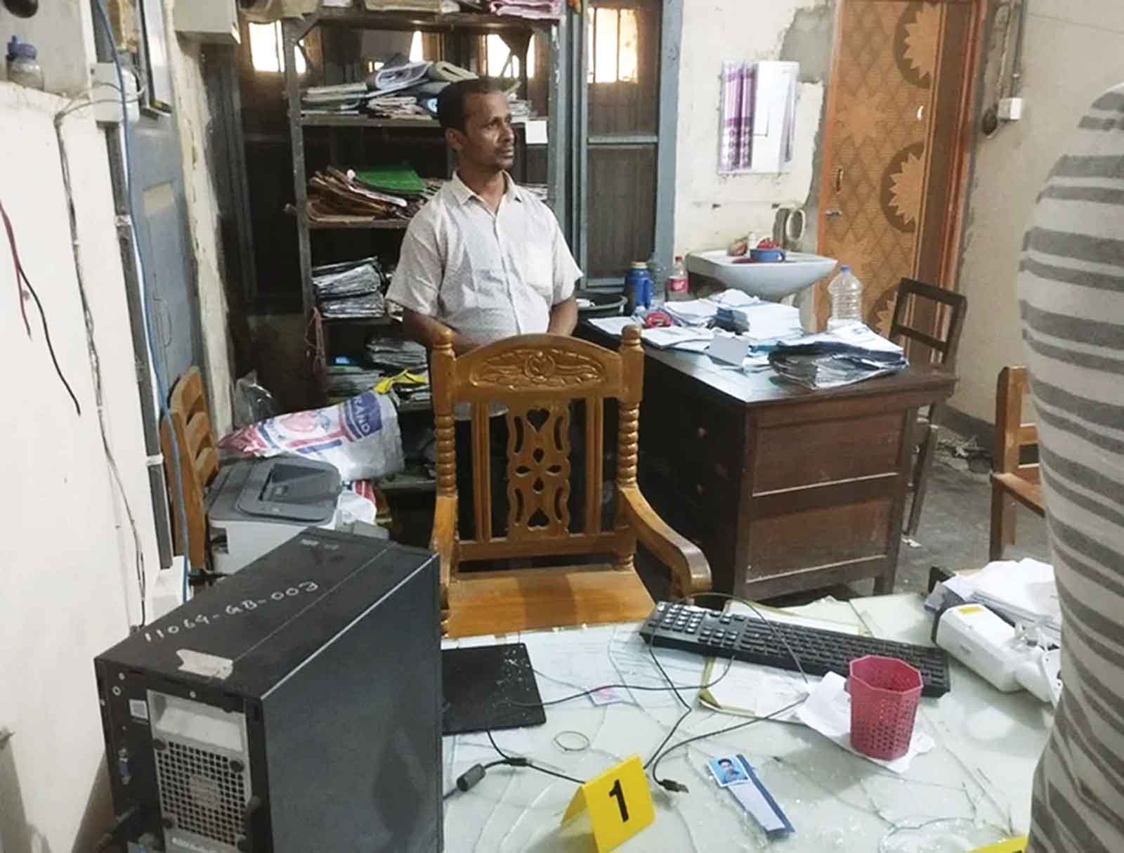 রুমার পর এবার থানচির দুই ব্যাংকে ডাকাতি