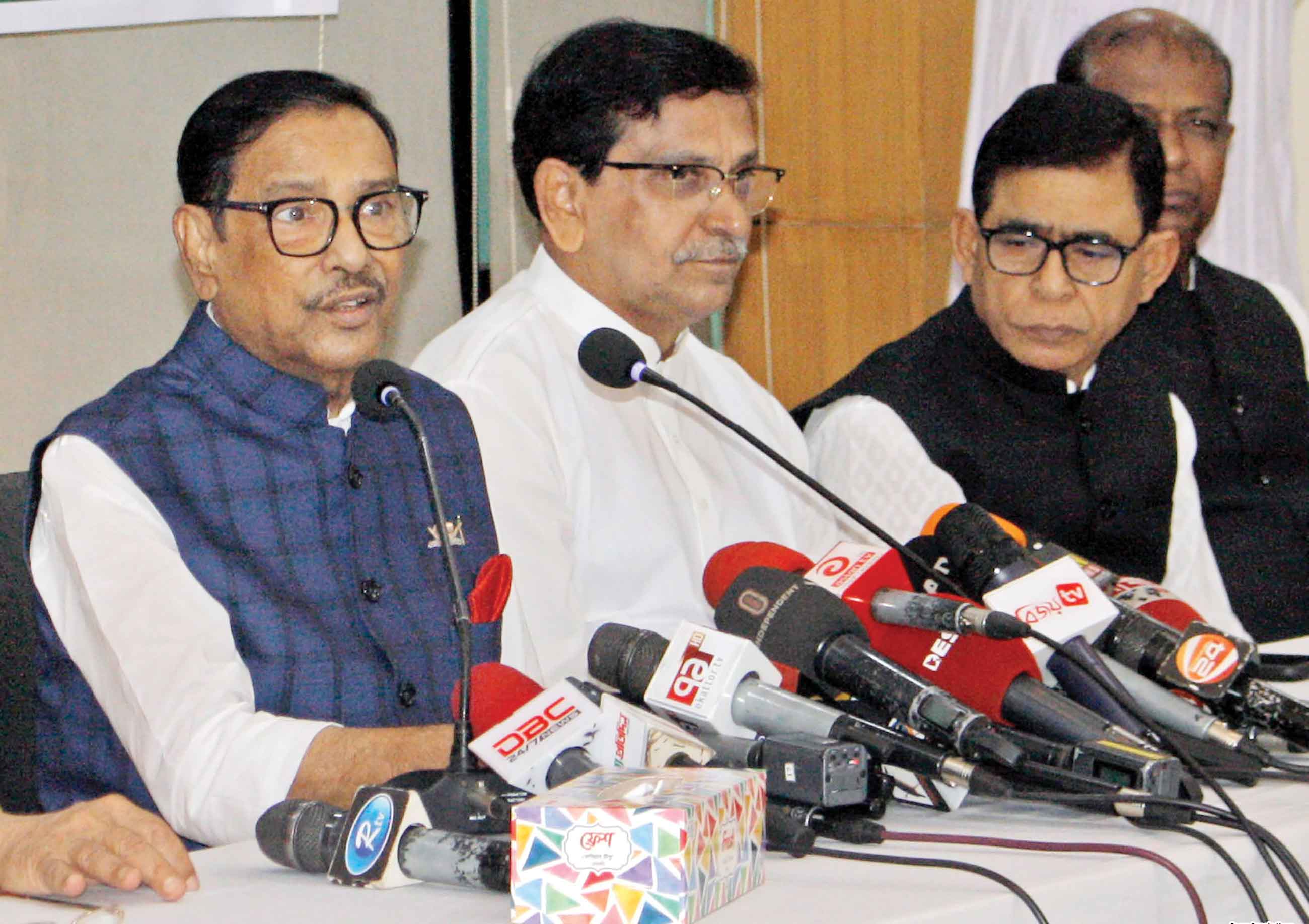তারেক নেতৃত্বে থাকলে বিএনপি ভুলের চোরাবালিতেই থাকবে