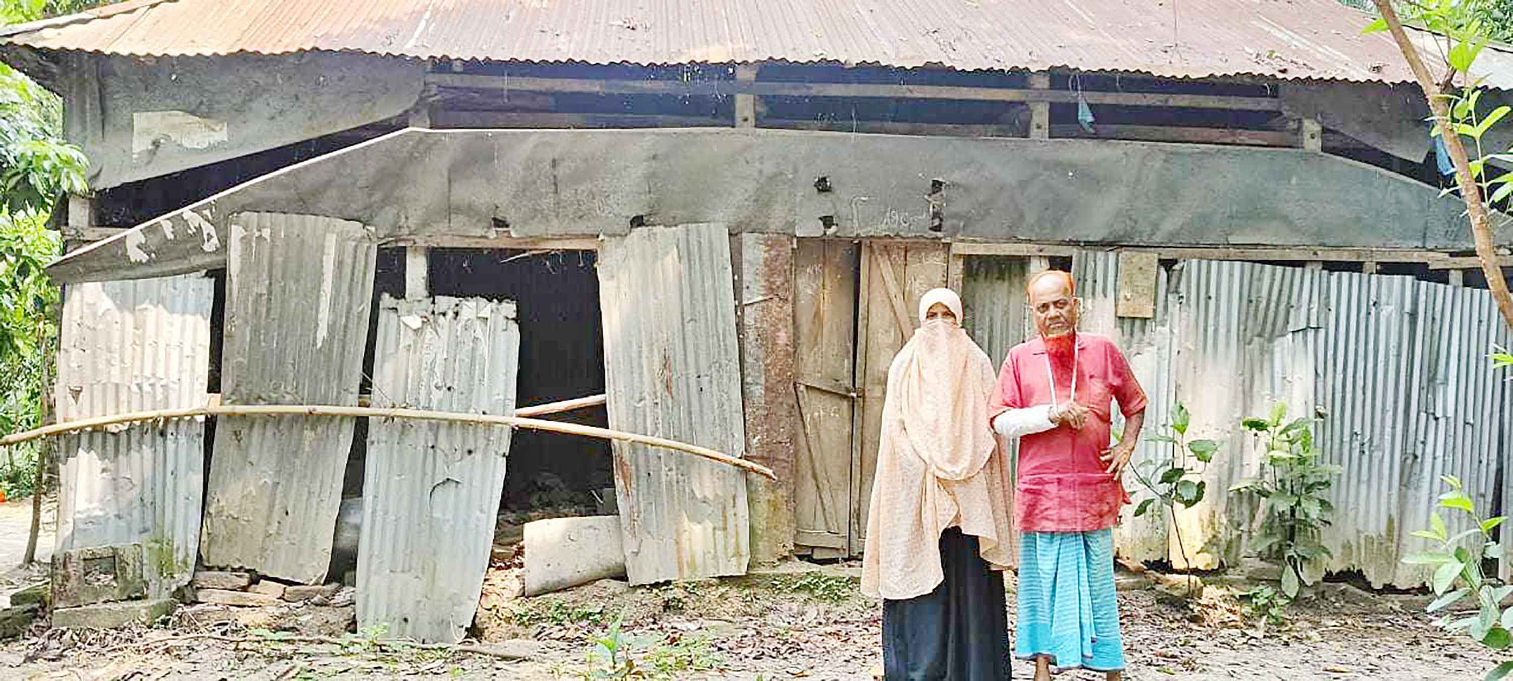 পরিবারে নেই ঈদের আনন্দ একটি ঘরের আকুতি