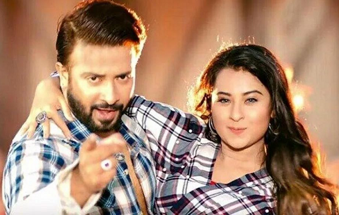 দাড়িতেই ছেলেদের ভালো লাগে : বুবলি