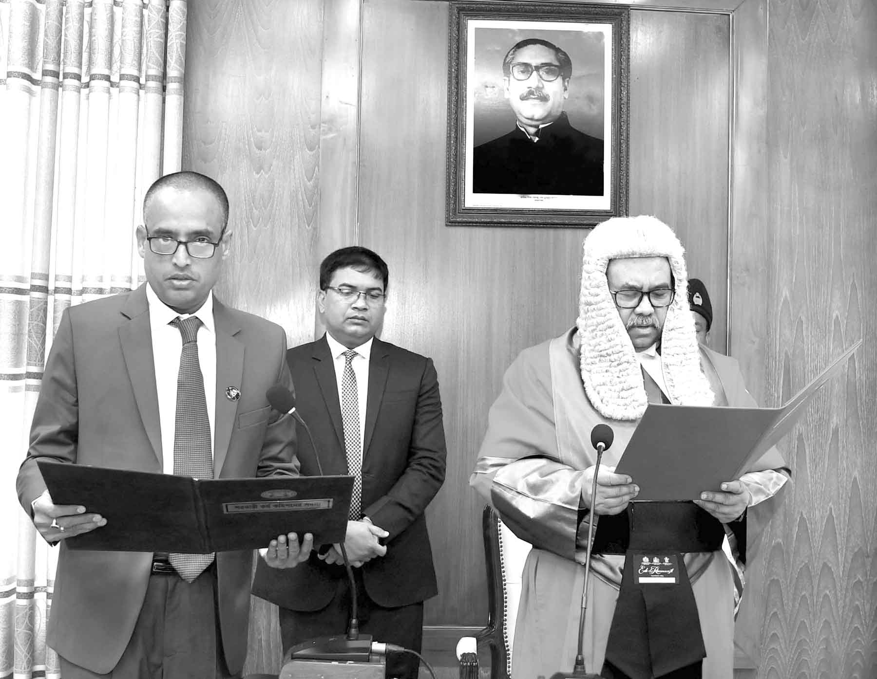 বাংলাদেশ সরকারি কর্মকমিশনে নবনিযুক্ত সদস্যের শপথ গ্রহণ
