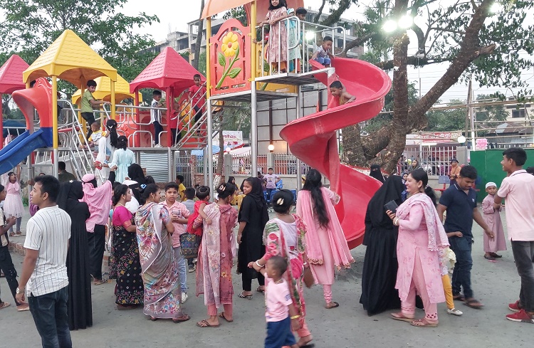 Shariatpur Park is full of children’s screams and shouts.