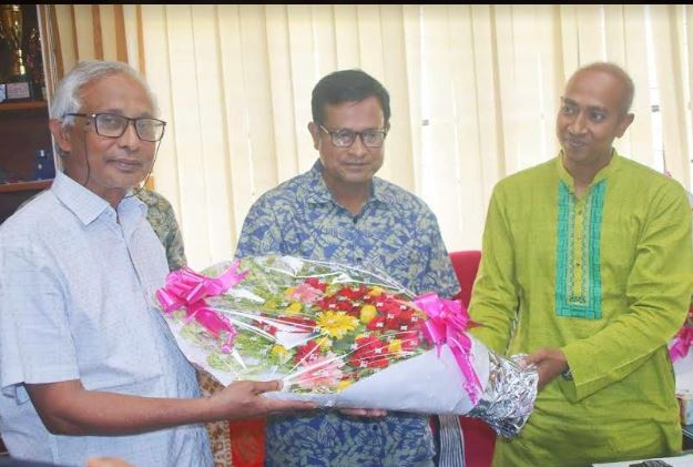 ইবির বঙ্গবন্ধু হলের নতুন প্রভোস্টের দায়িত্ব গ্রহণ