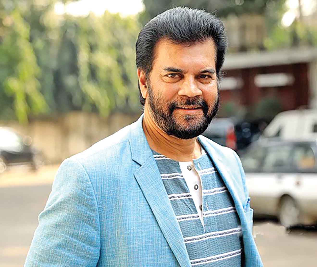 মুখে কুলুপ এঁটে চলে গেলেন ইলিয়াস কাঞ্চন