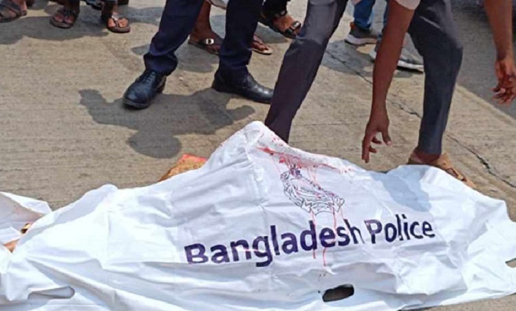 মিরসরাইয়ে গাড়ির ধাক্কায় নারীর মৃত্যু, পরিচয় মেলেনি লাশের