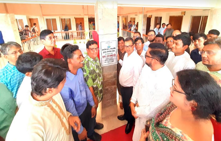 বরিশাল বিশ্ববিদ্যালয়ে সৌন্দর্যবর্ধন কাজের উদ্বোধন