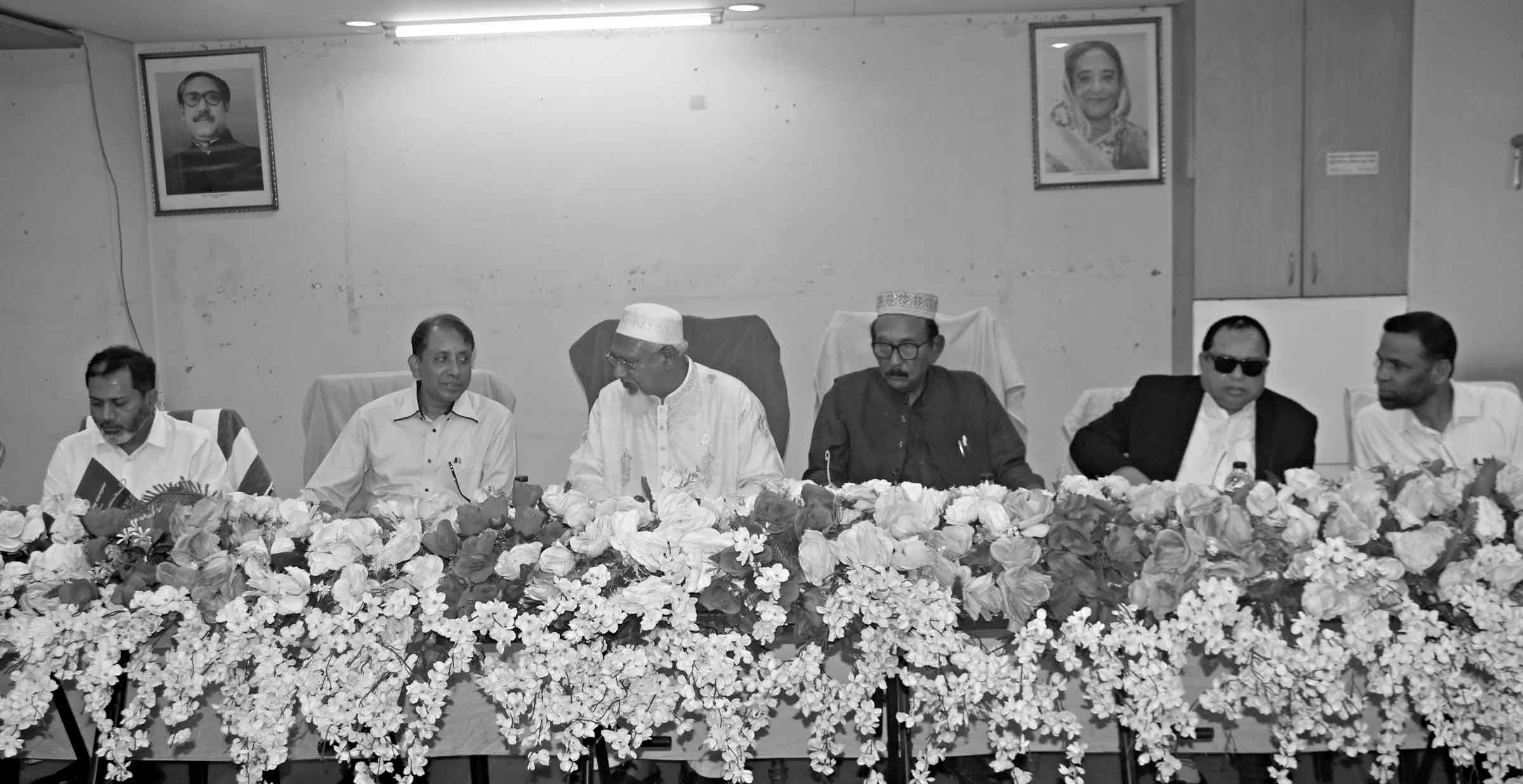 ধর্মমন্ত্রীকে চিনিকল আখচাষি ফেডারেশনের সংবর্ধনা