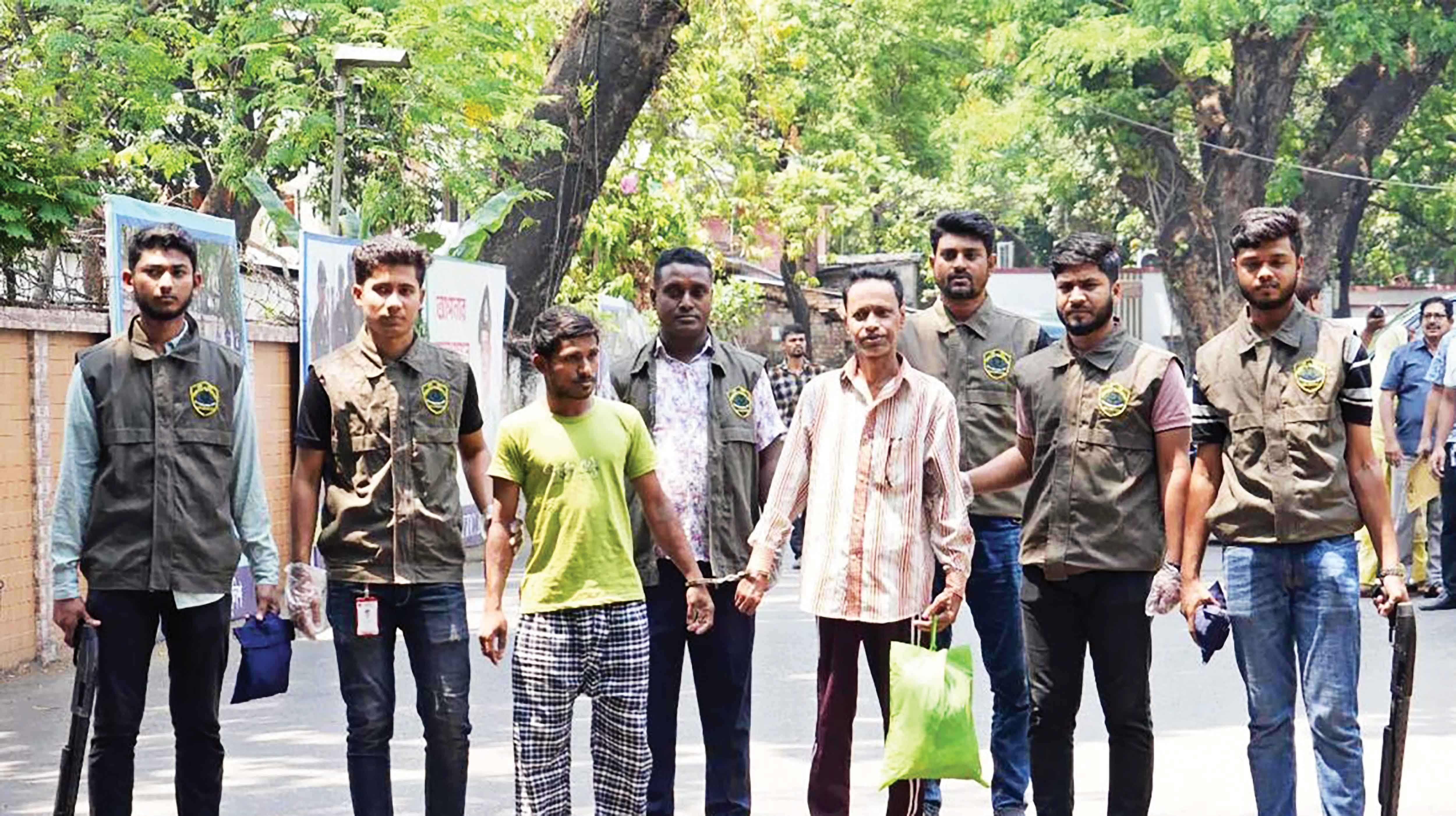 সহযোগীসহ পর্নোগ্রাফার টিপু দুই দিনের পুলিশি রিমান্ডে
