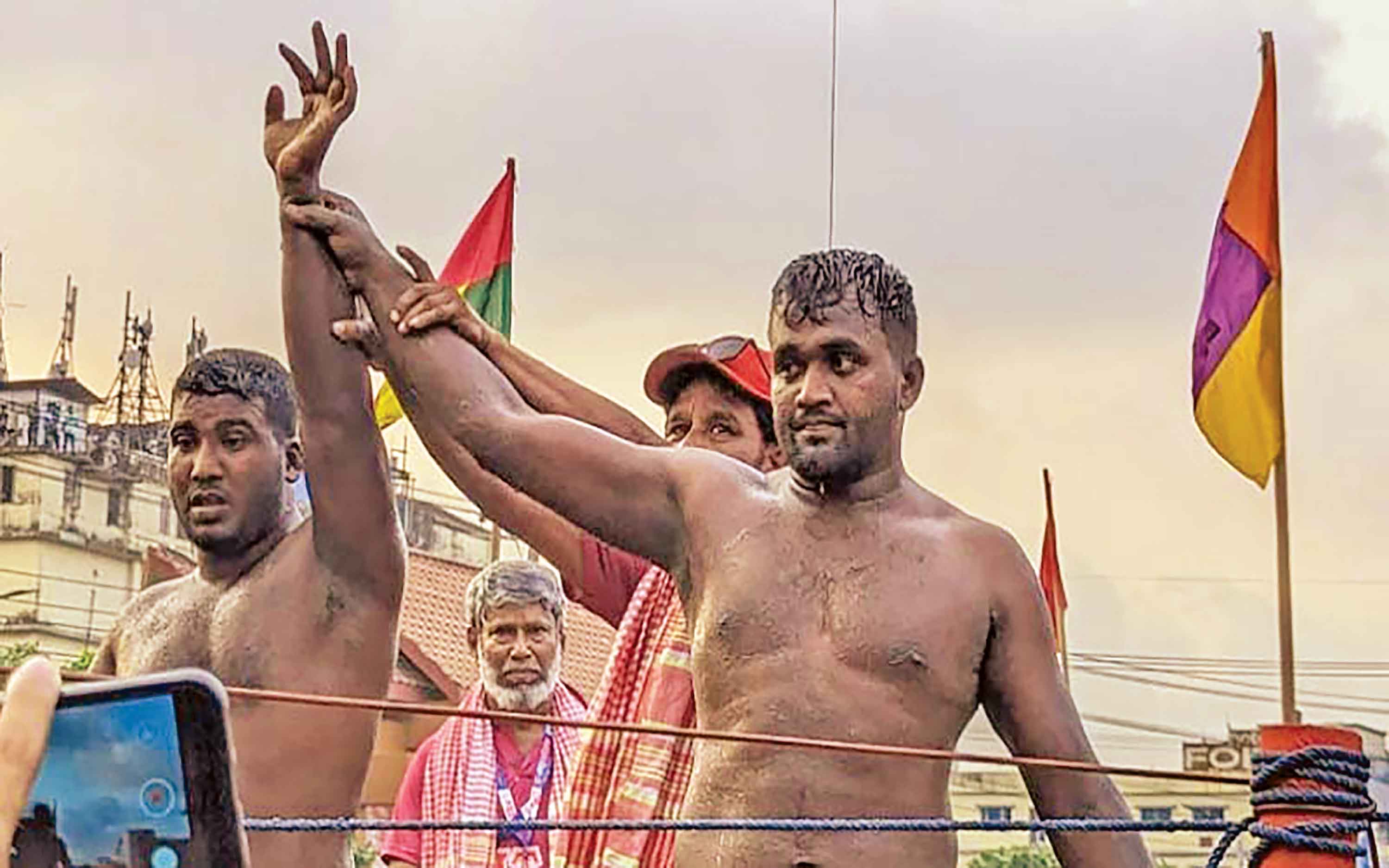 জব্বারের বলীতে প্রথমবারেই বাজিমাত 'বাঘা শরীফের'