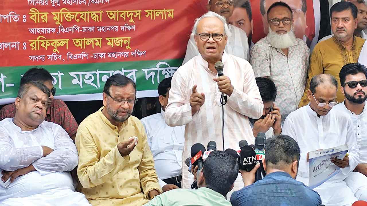মন্ত্রী-এমপির স্বজনদের কারণে জনগণ জিম্মি :রিজভী