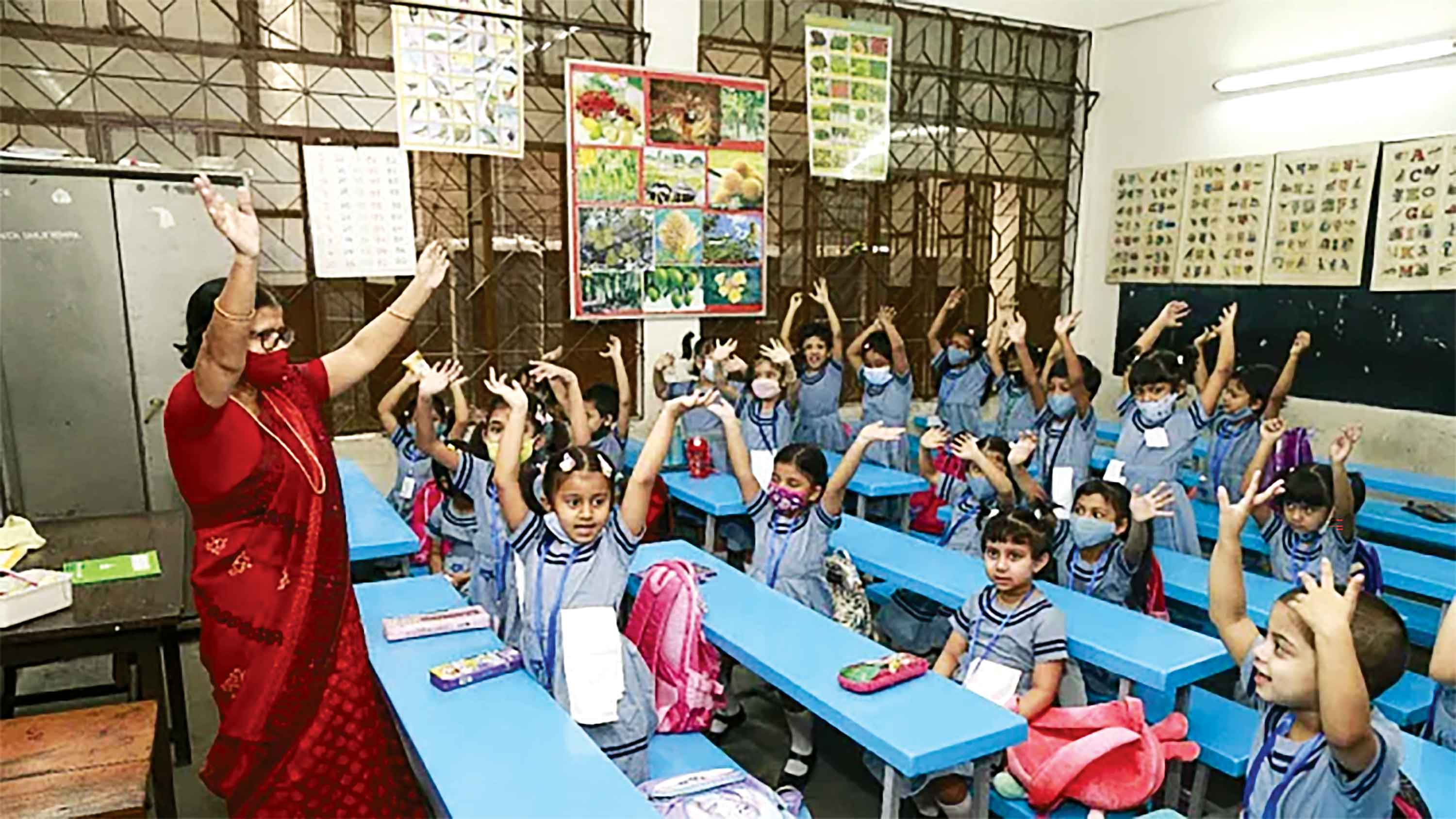 দাবদাহের মধ্যেই আজ খুলছে শিক্ষা প্রতিষ্ঠান