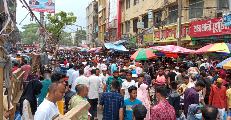 রাজধানীর ফুটপাত বিক্রির সঙ্গে কারা জড়িত তালিকা চেয়েছেন হাইকোর্ট