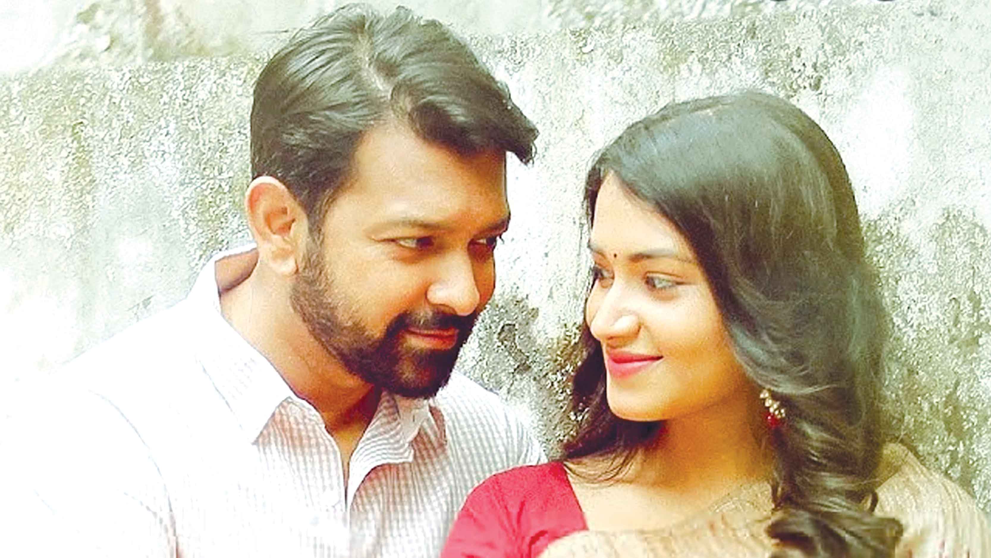 আলোচনার শীর্ষে তাহসান-ফারিণের গান