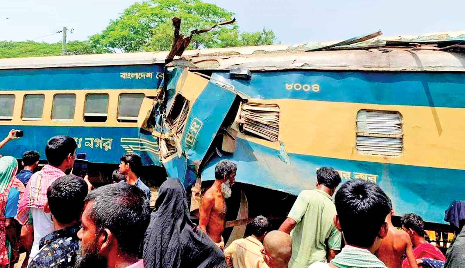 স্টেশন মাস্টারসহ ৩ জন বরখাস্ত, রেল চলাচল স্বাভাবিক