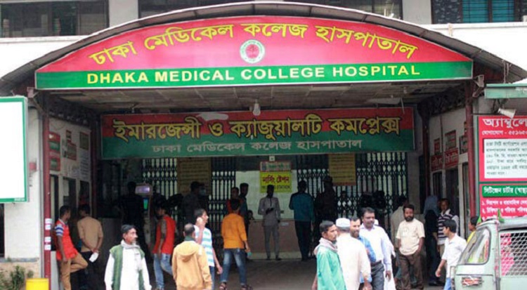 ঢামেকের শিশু ওয়ার্ডে তিন গুণের বেশি রোগী