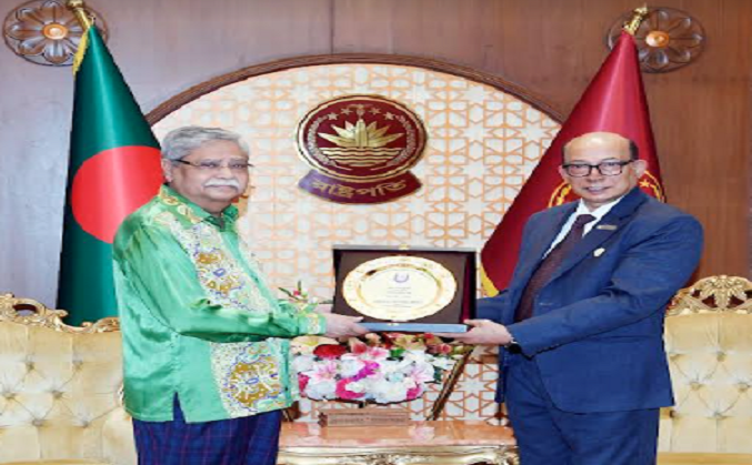 রাষ্ট্রপতির সঙ্গে বাউবি উপাচার্যের সাক্ষাৎ