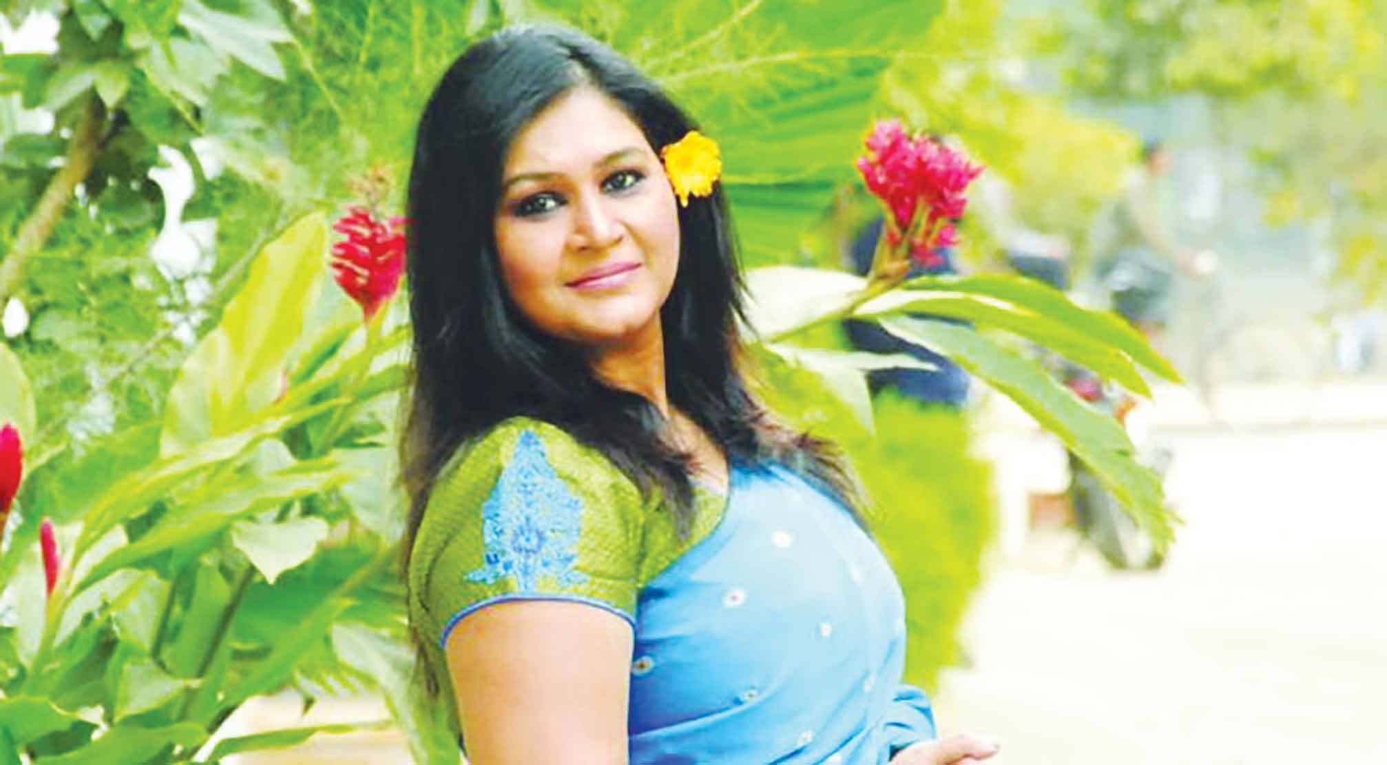 নতুন গানে সামিনা চৌধুরী