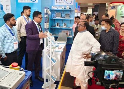 চকচকে চাল খাওয়া বন্ধ করলে চালের দাম কমবে : খাদ্যমন্ত্রী