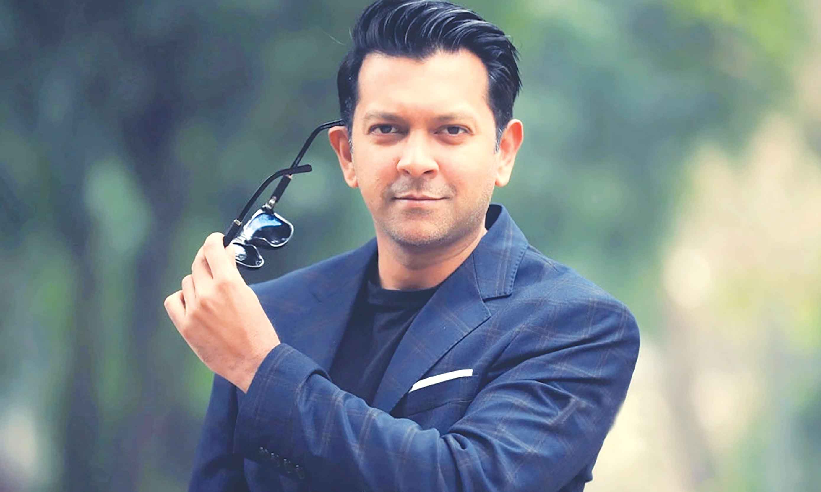 উপস্থাপনায় তাহসান