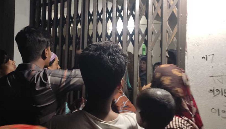 বিল নিয়ে মেস ম্যানেজারের সঙ্গে ইবি শিক্ষার্থীদের মারামারি, আহত ৭