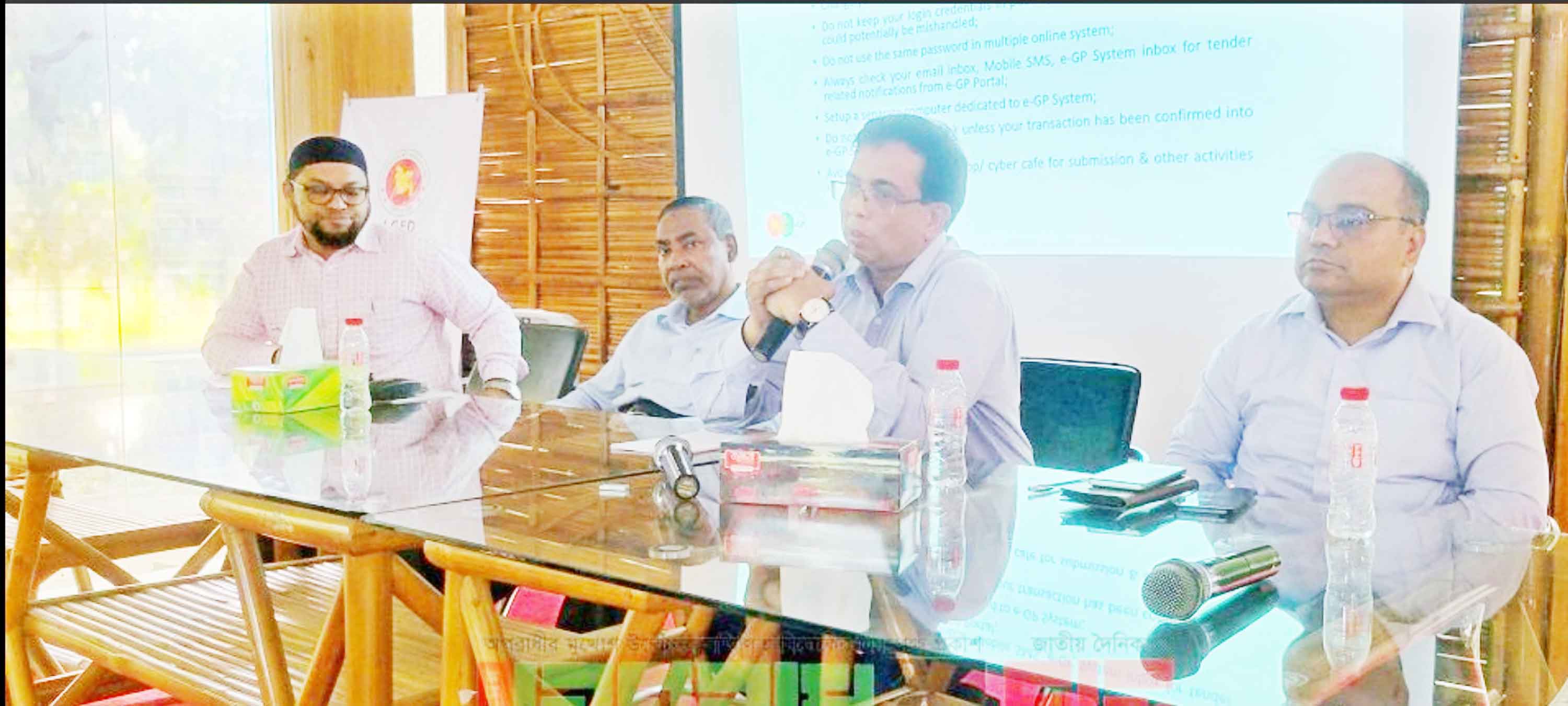 ঠাকুরগাঁওয়ে ঠিকাদারদের নিয়ে এলজিইডির কর্মশালা