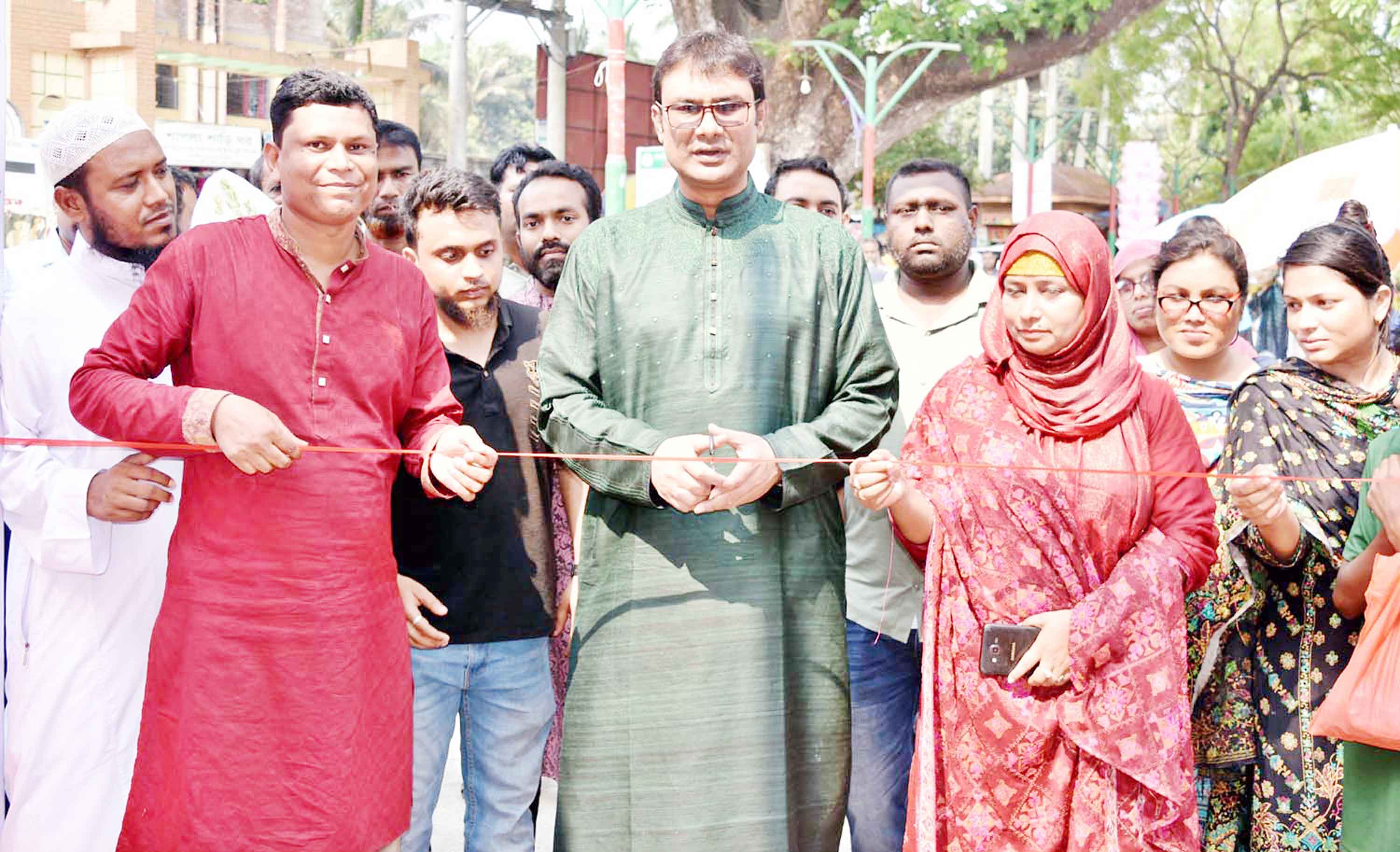 কুটির শিল্পের কারণে দেশে শিল্পের বিকাশ ঘটছে -সারোয়ার কবীর এমপি