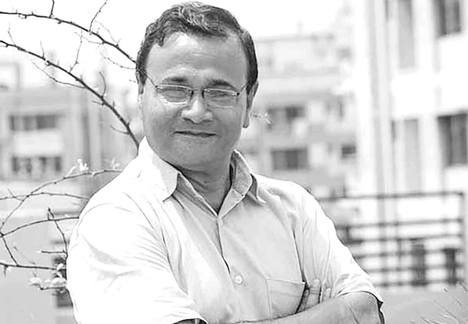 একটা হাসপাতাল করার স্বপ্ন আছে ডা. এজাজ