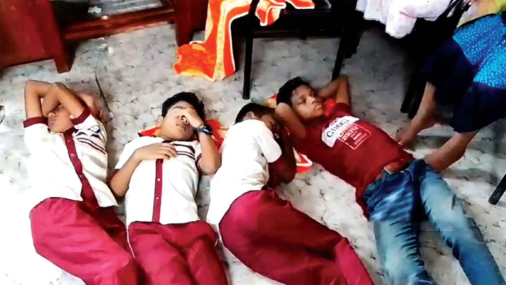 ফের দেশজুড়ে বইছে তাপপ্রবাহ