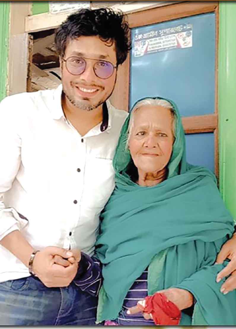 মা হারালেন অভিনেতা জামিল