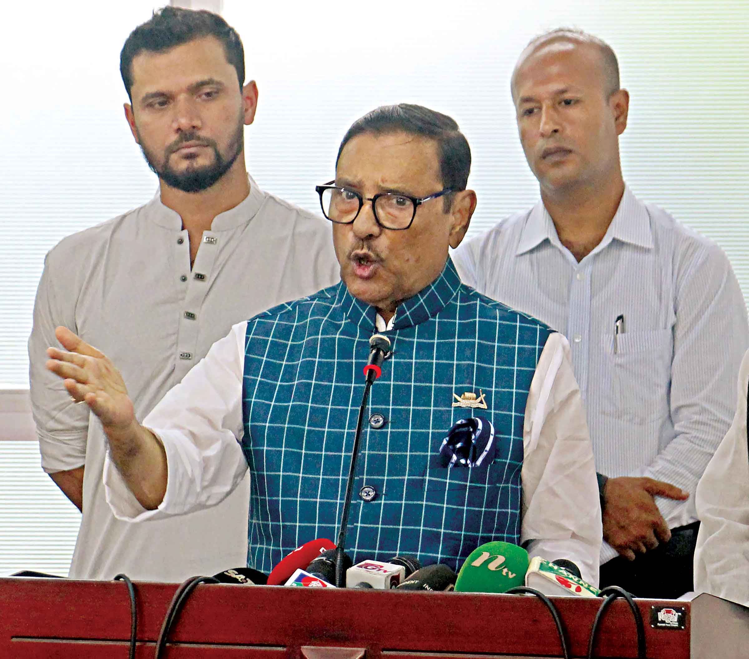 আনোয়ারুল চোরাকারবারি এমন কথা এখন কেন